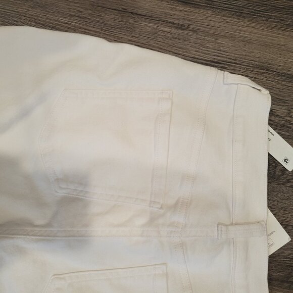 Gloria Vanderbilt All Around Slimming Effect Capri White Jean – Size 8 - NWT - Picture 10 of 12